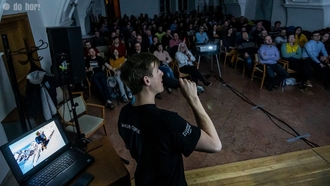 Koncepto reklamní agentura a grafické studio – festival DOHOR!